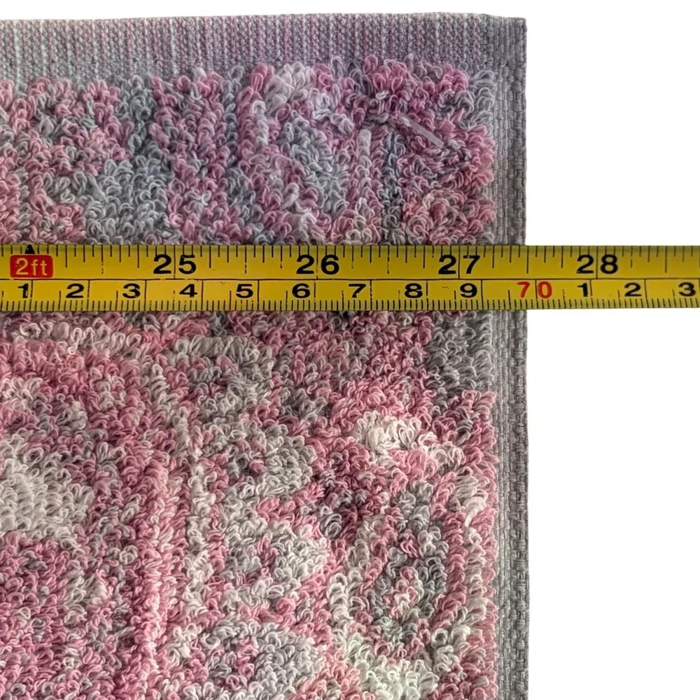 Royal Velvet Fieldcrest Paisley Bath Towel 49x27.5 Pink Grey 100% Cotton VTG USA
